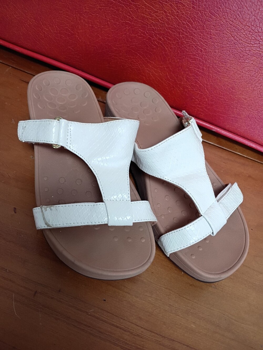 Vionic White Women's Sandals Ellie 7